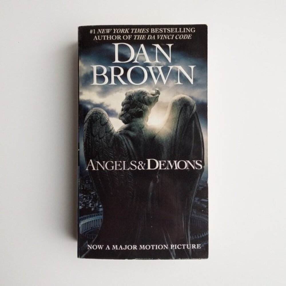 Angels & Demons - Dan Brown